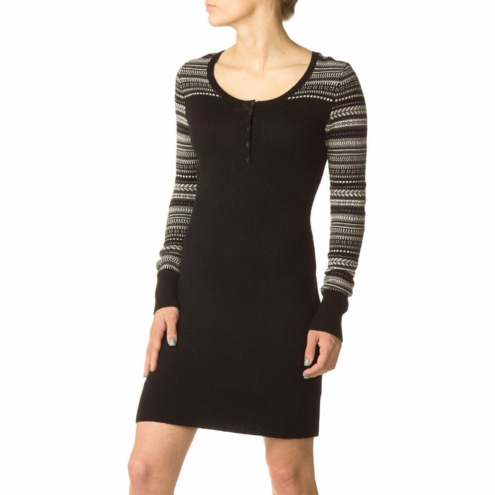 Patagonia Black Knit Long-Sleeve Dress with Patterned Sleeves